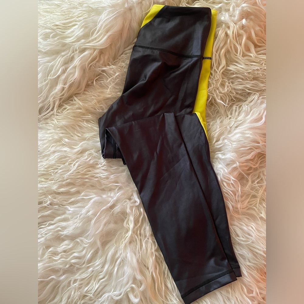 Zyia Leggings
